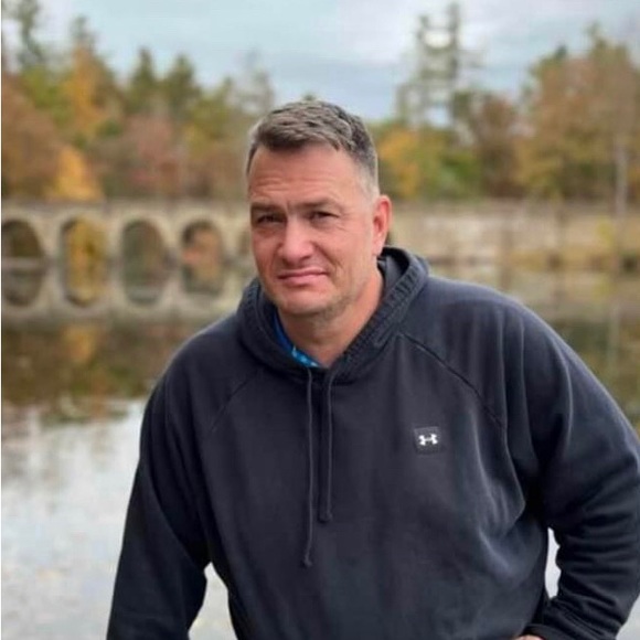 Meet your Posher, Troy - Picture 1 of 1